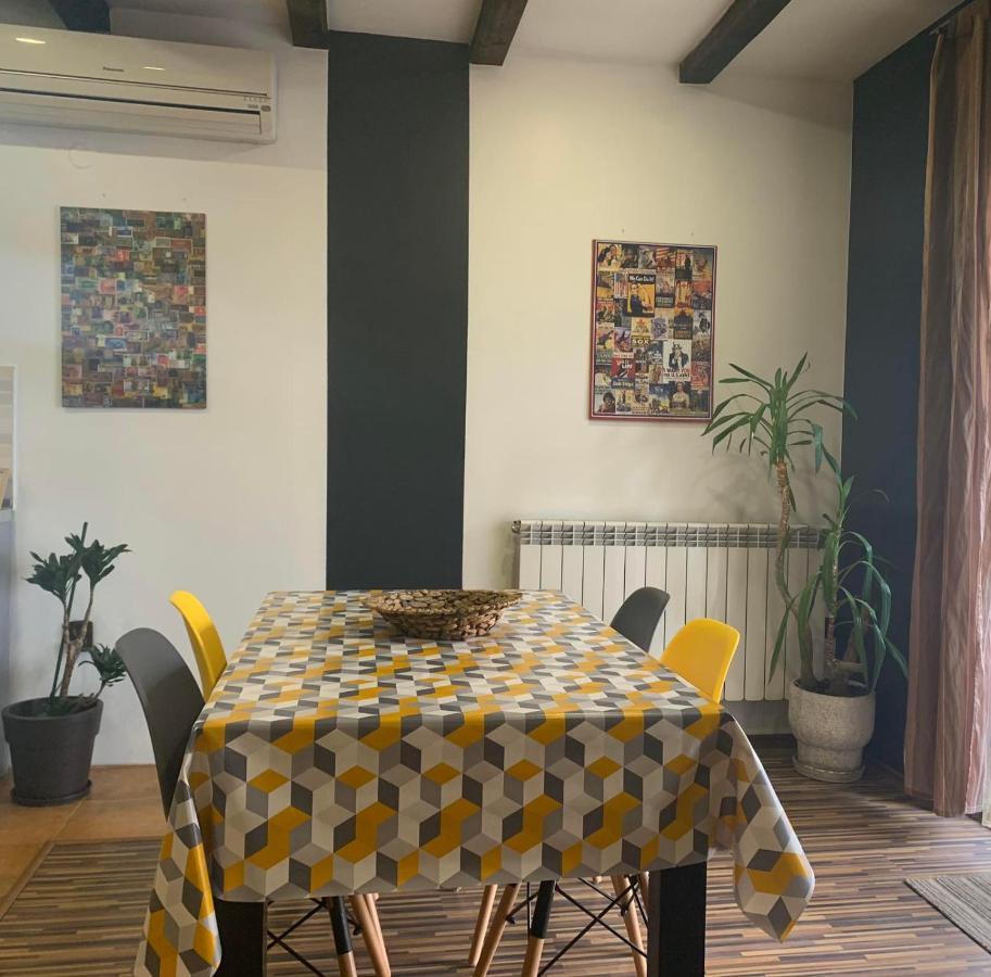 Trakia Street Apartment Plovdiv Ngoại thất bức ảnh